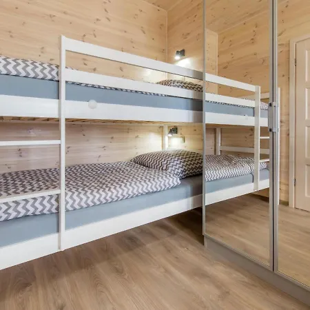 Cozy, Wooden Homes With Terraces בית נופש קריניצה מורסקה