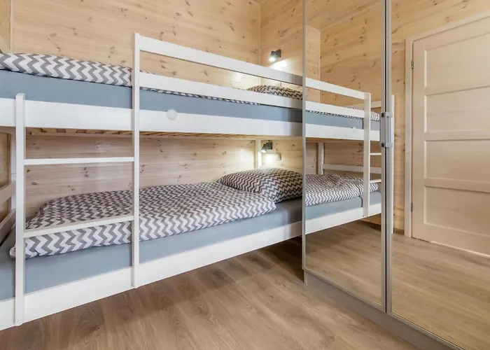 Cozy, Wooden Homes With Terraces בית נופש קריניצה מורסקה